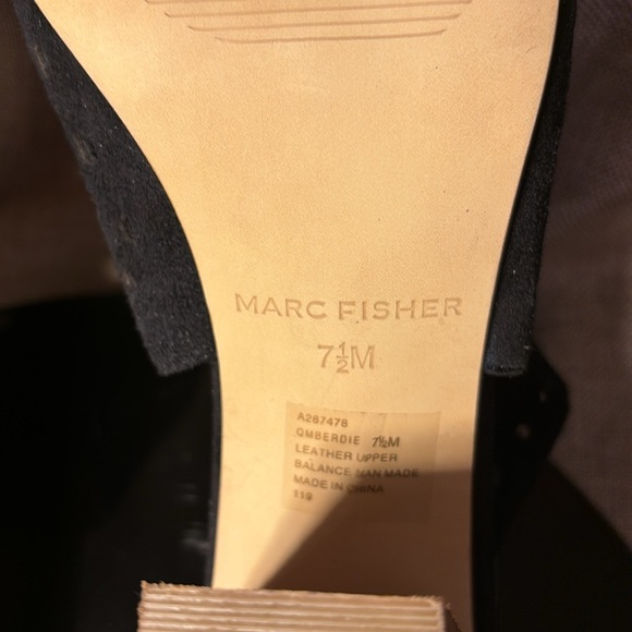 Marc Fisher Berdie Black Suede Leather Open toe Sandals Size 7.5 - Picture 6 of 7